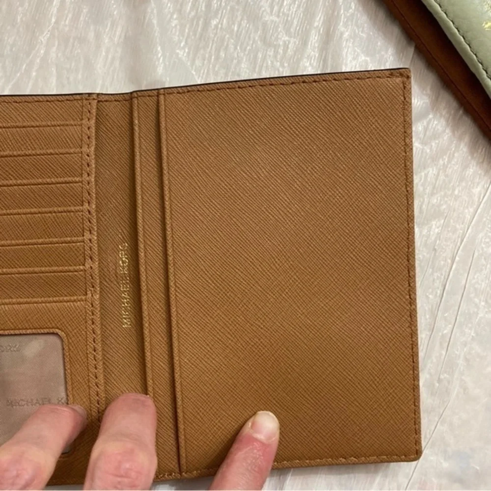 Michael kors light brown leather passport case
